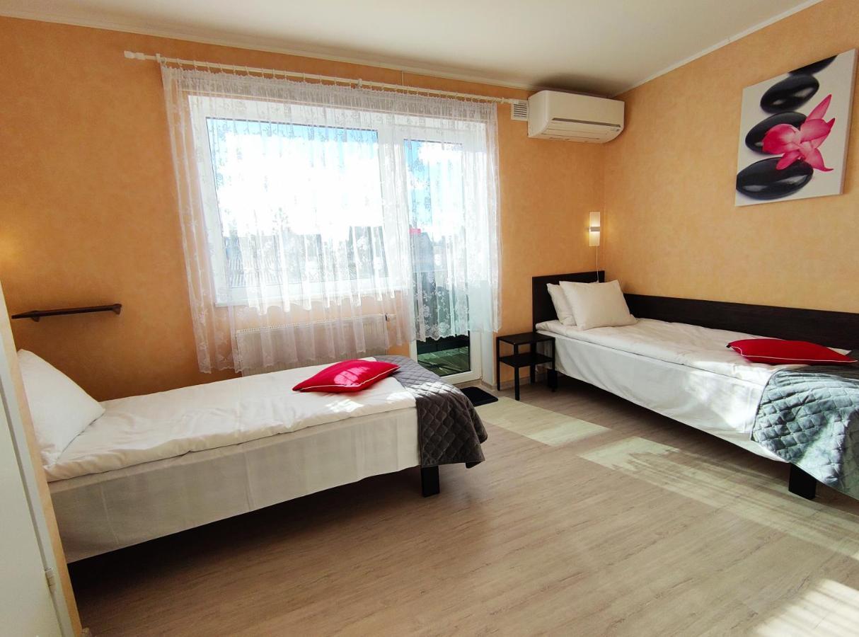 Aisa Guesthouse Пярну Экстерьер фото