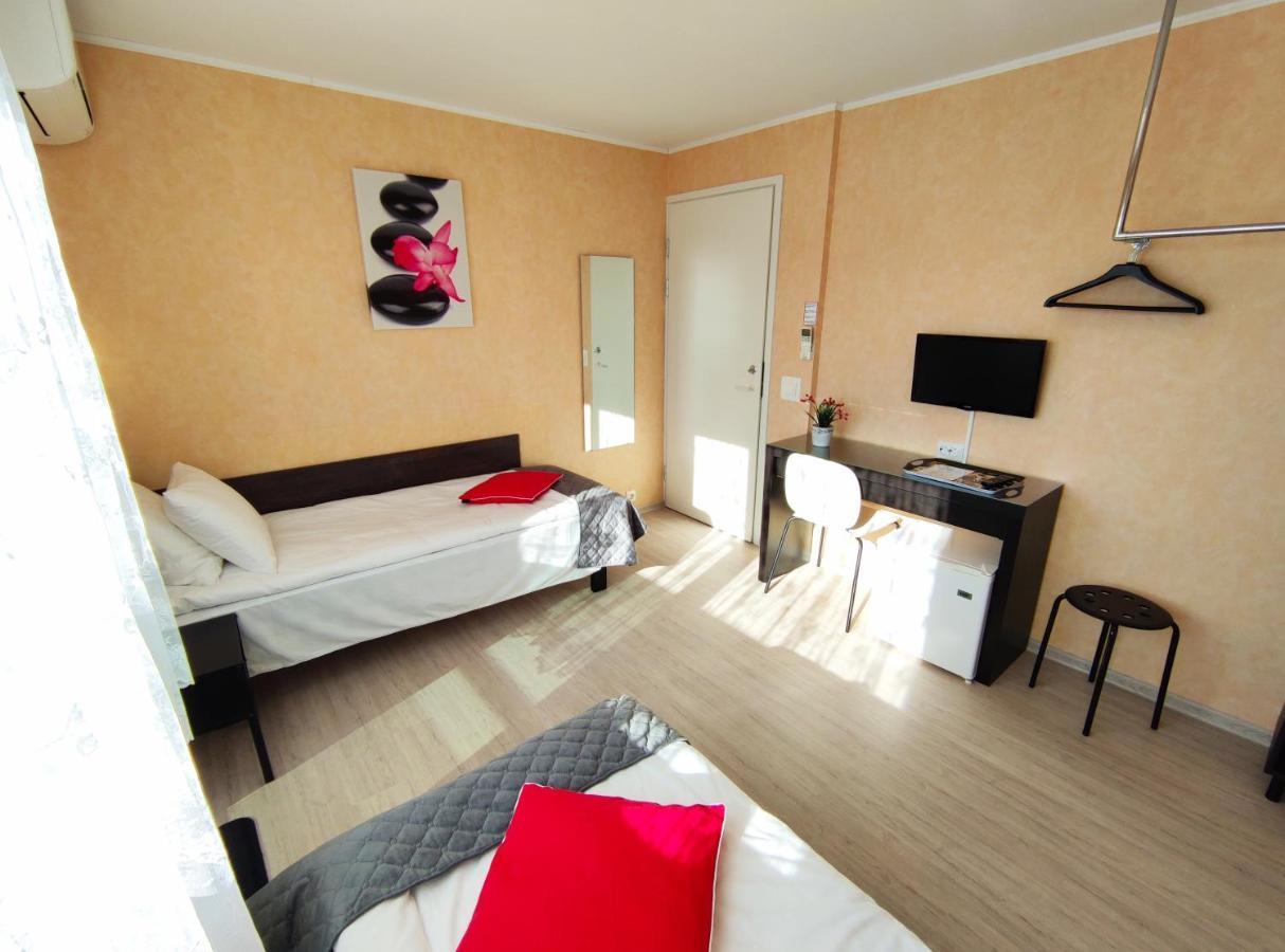 Aisa Guesthouse Пярну Экстерьер фото