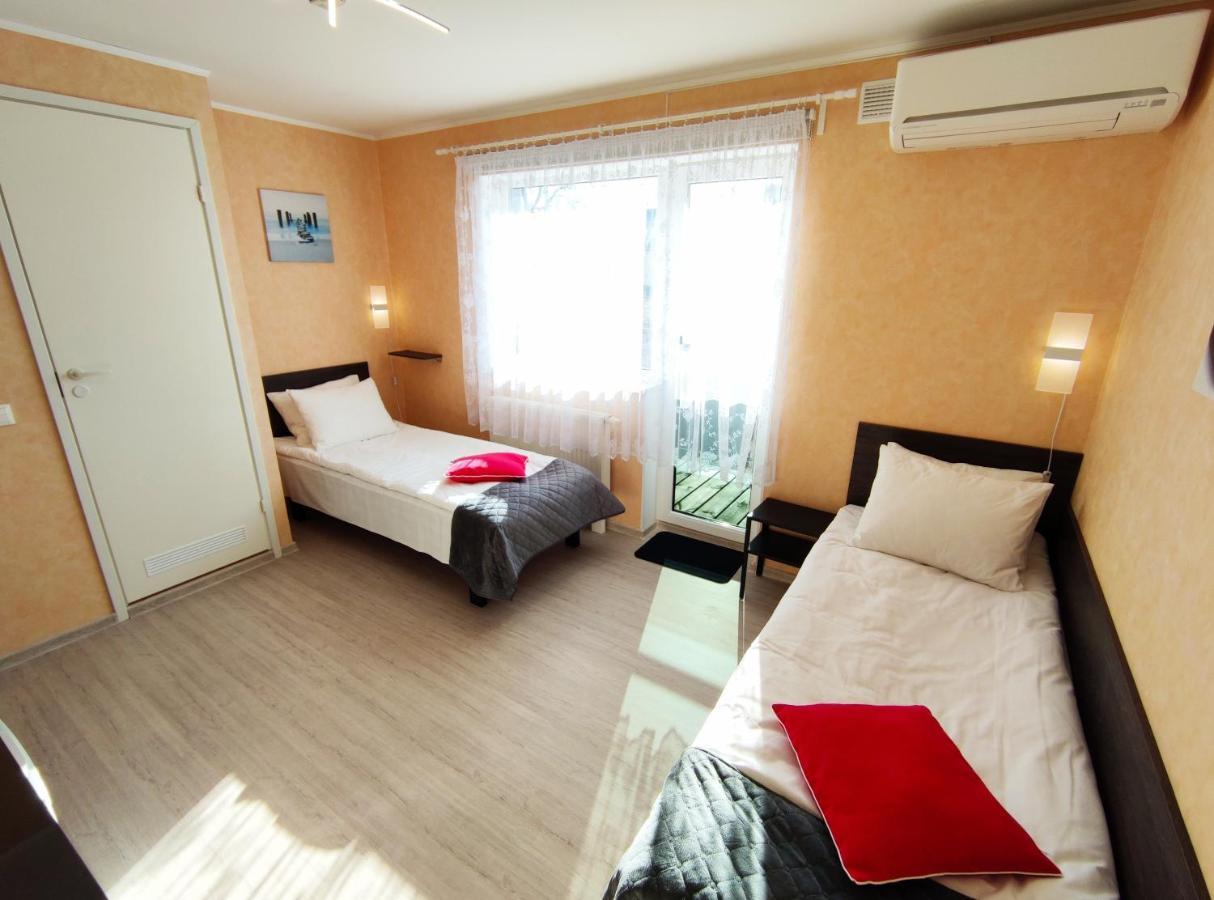 Aisa Guesthouse Пярну Экстерьер фото